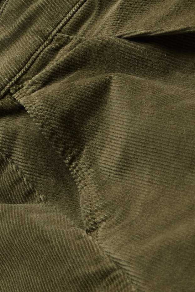 Femei - Fustă pantaloni scurtă din catifea reiată - verde închis