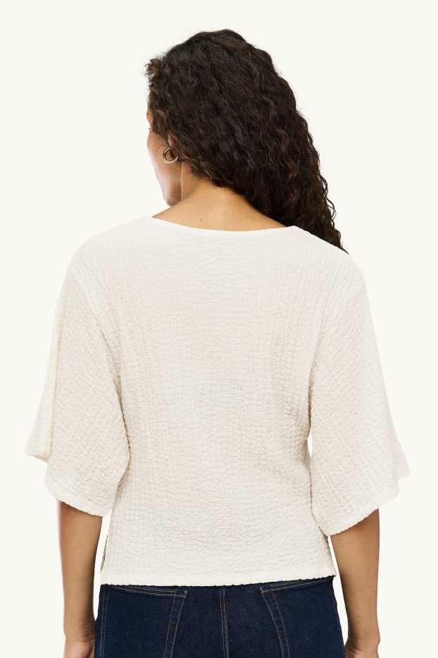 Femmes - T-shirt avec encolure en V - regular fit - blanc crème