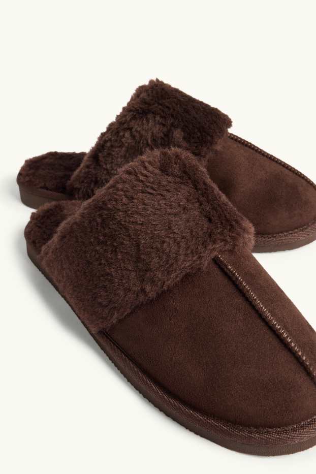 Femmes - Chaussons en imitation fourrure - marron foncé