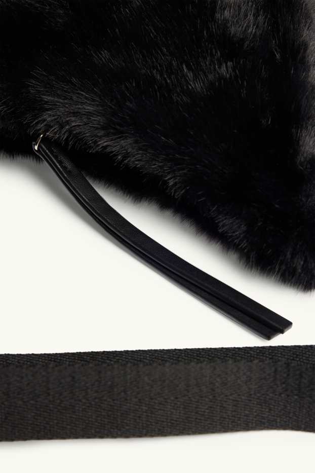 Women - Faux fur shoulder bag - black