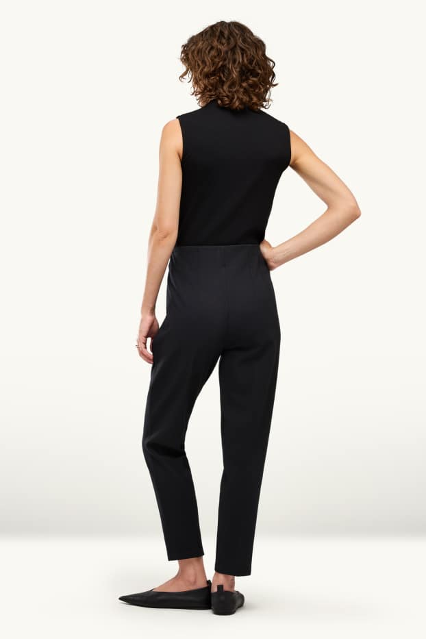 Damen - Crop Stoffhose - High Waist - Tapered Fit - schwarz