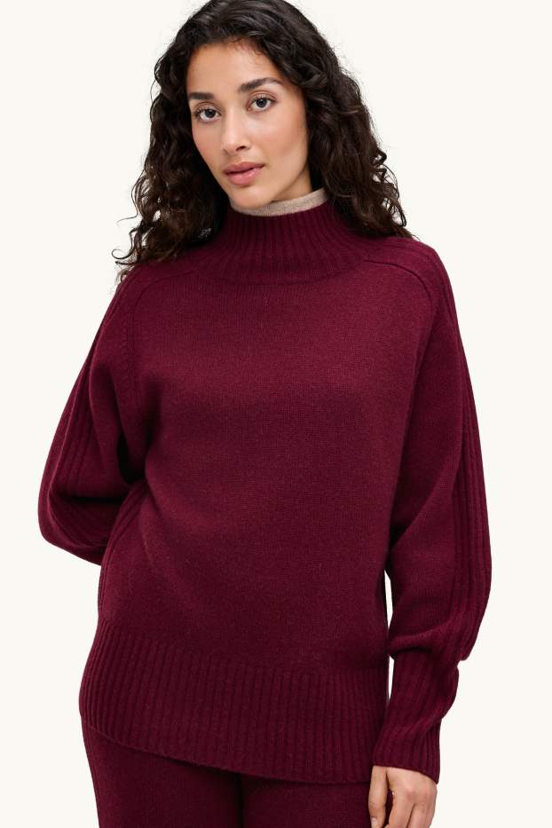 Femmes - Pull à col montant, contenant du cachemire - laine mélangée - bordeaux