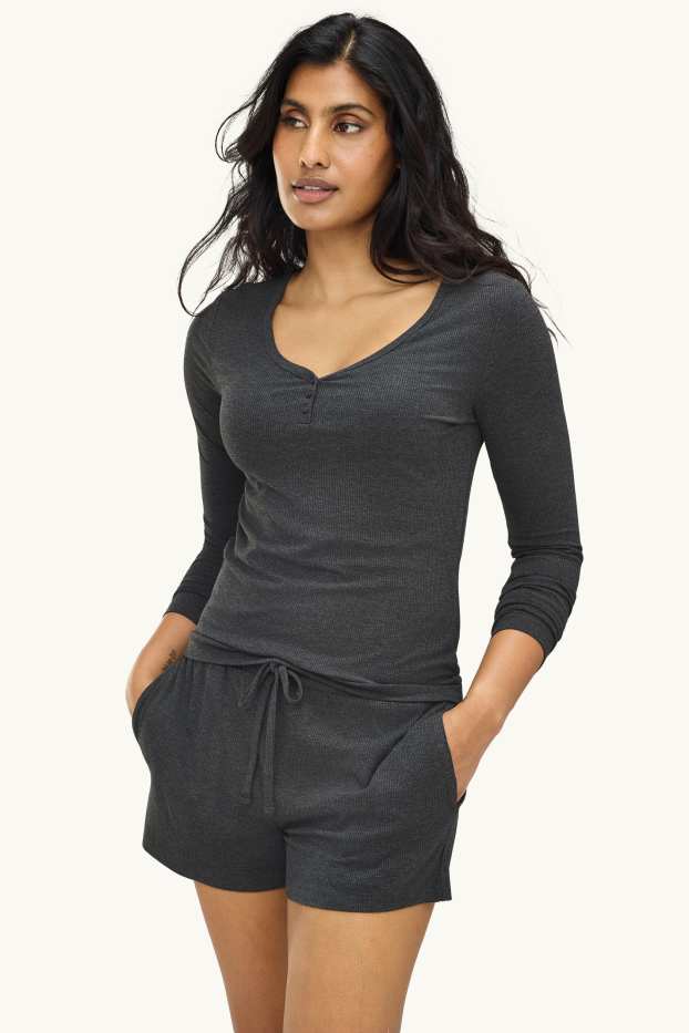 Femei - Pijama scurtă - reiată - gri închis