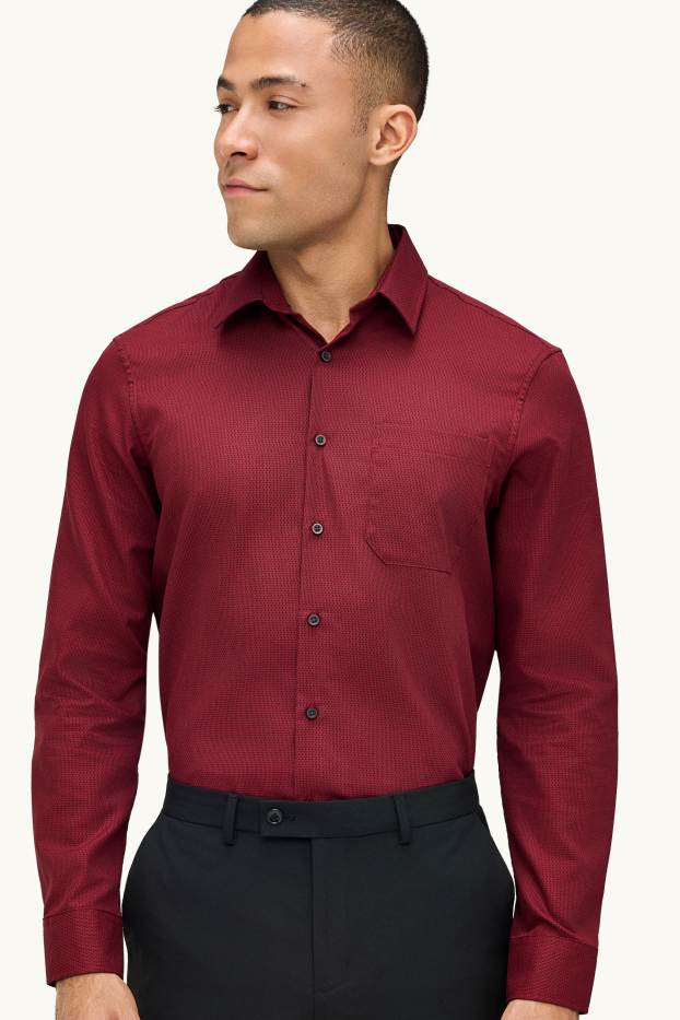 Hommes - Chemise de bureau - regular fit - col kent - sans repassage - texturée - bordeaux