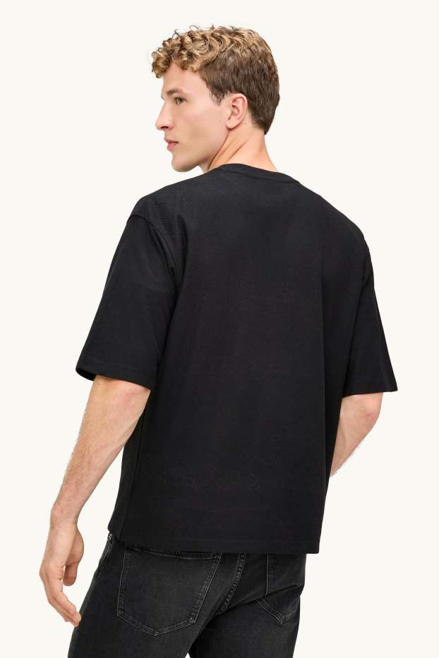Home - Samarreta de màniga curta - Oversized fit - texturada - negre