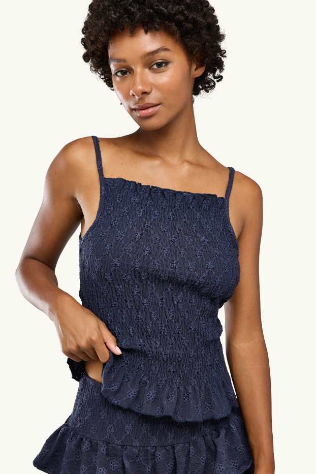 Damen - Top - gesmokt - Broderie Anglaise - dunkelblau