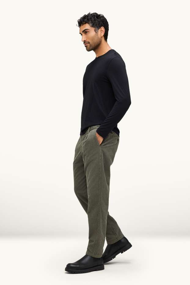 Home - Xinos de pana - tapered fit - verd fosc