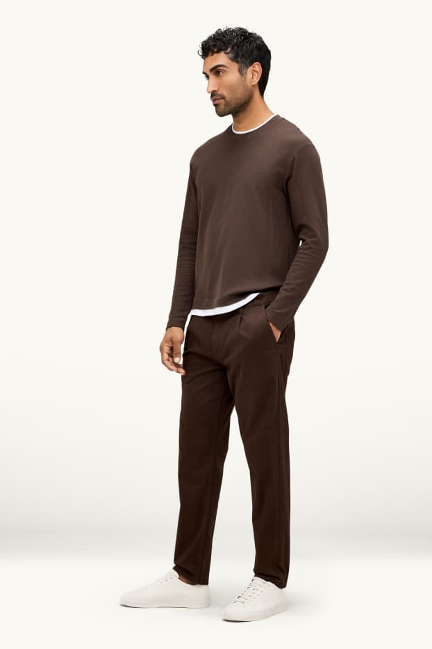 Pánské - Kalhoty chino - relaxed fit - LYCRA® - tmavohnědá
