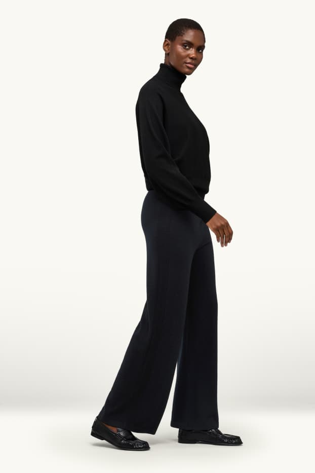 Women - Cashmere trousers - mid-rise waist - straight leg - black