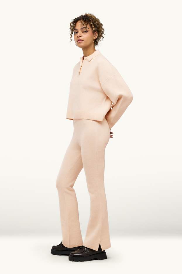 Women - Knitted joggers - creme
