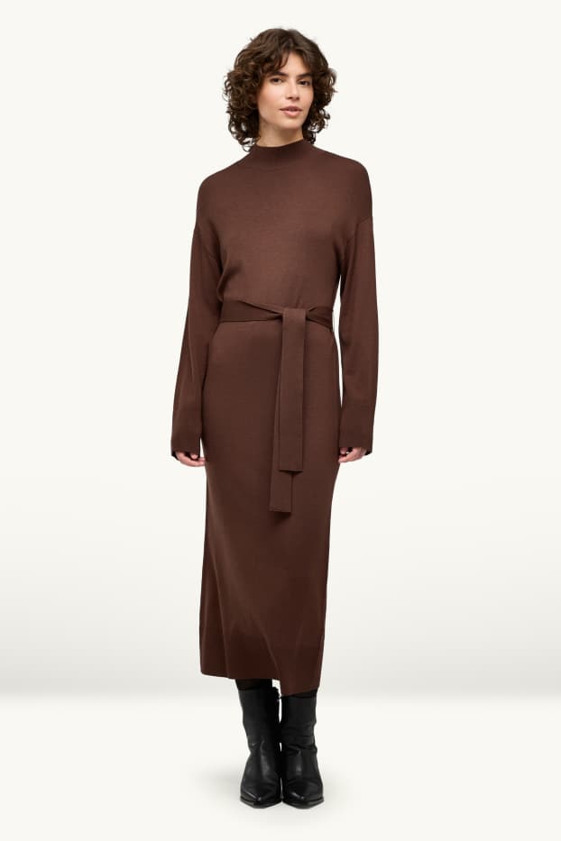 Dona - Vestit de punt - straight fit - marró