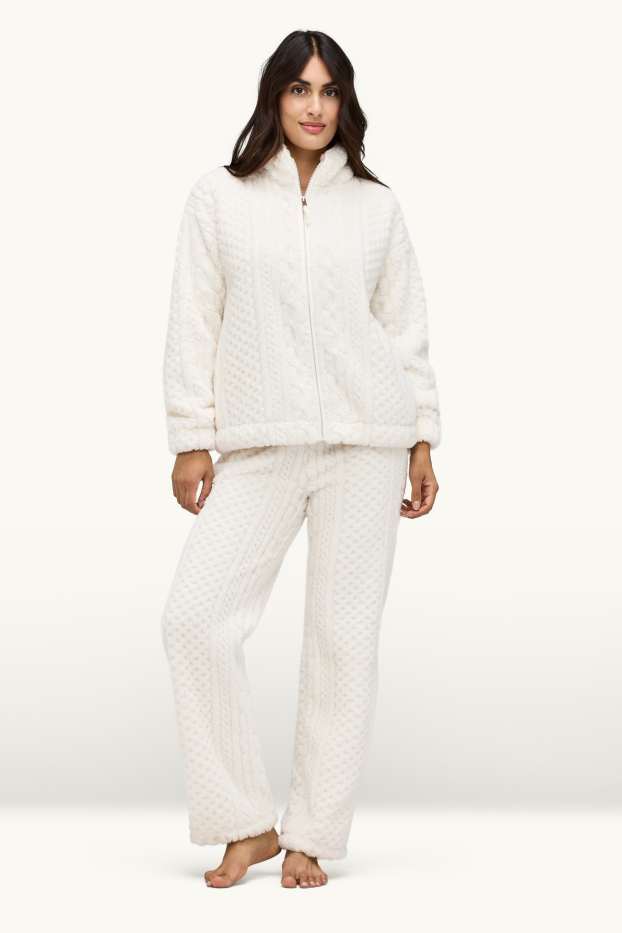 Women - Faux fur pyjamas - cable knit pattern - white