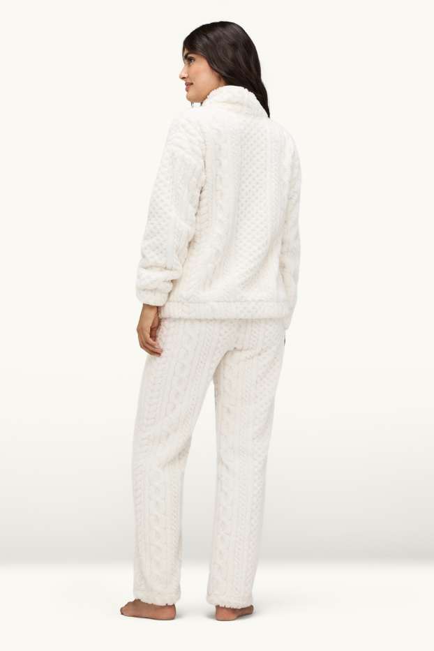 Women - Faux fur pyjamas - cable knit pattern - white