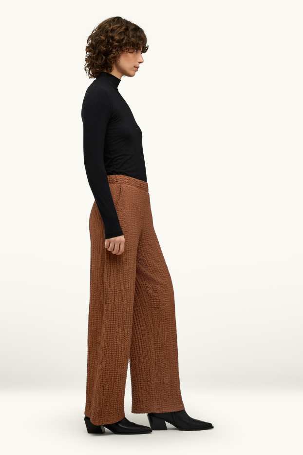 Damen - Stoffhose - Mid Waist - Straight Fit - strukturiert - braun