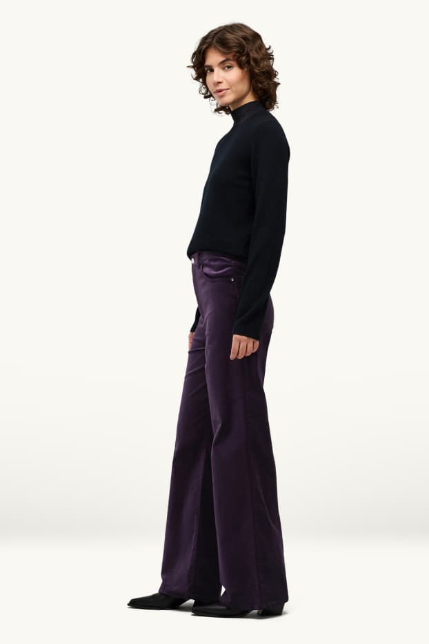 Damen - Samt-Hose - High Waist - Wide Leg - violett