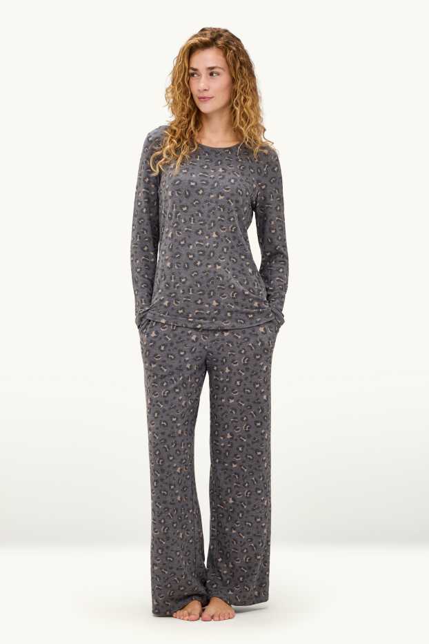 Women - Pyjamas - leopard print - gray / beige