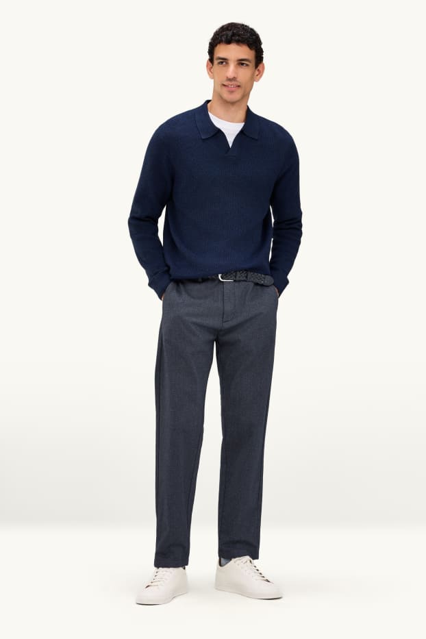 Hommes - Chino avec ceinture - regular fit - bleu foncé
