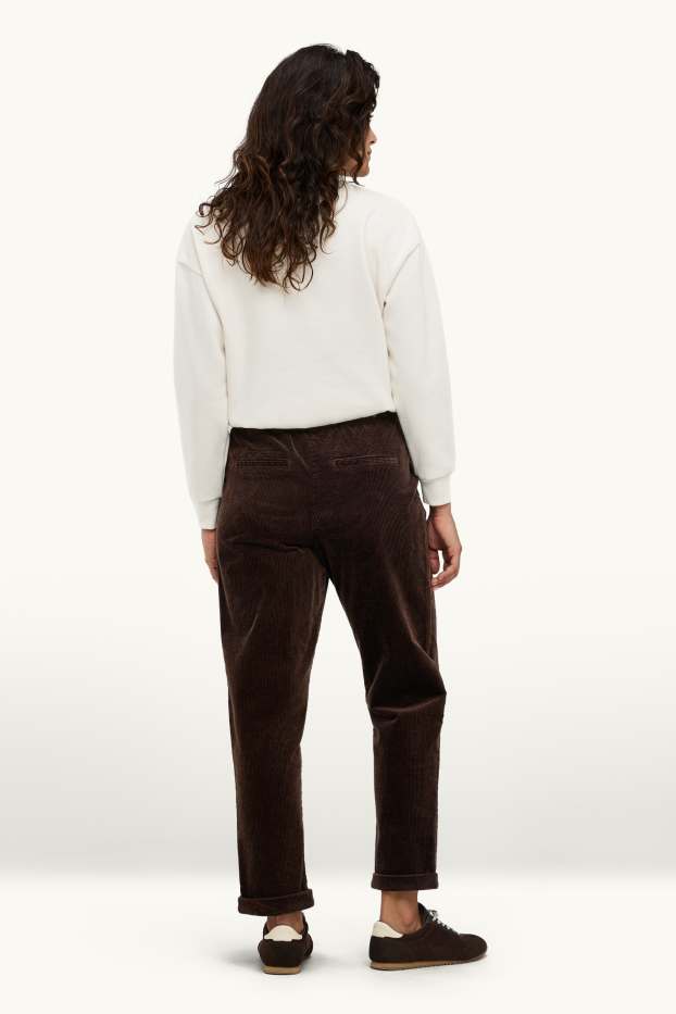 Femmes - Pantalon en velours côtelé - high waist - tapered fit - LYCRA® - marron foncé