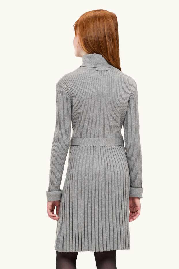 Copii - Fete - Rochie din tricot cu curea - reiată - gri