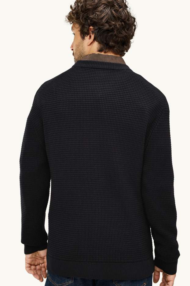 Uomo - Maglione - tessuto tramato - nero