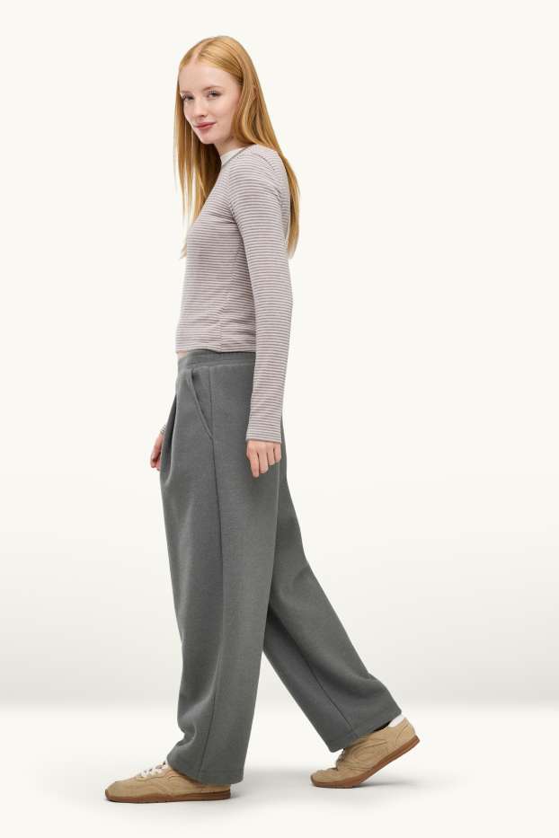 Women - Joggers - gray