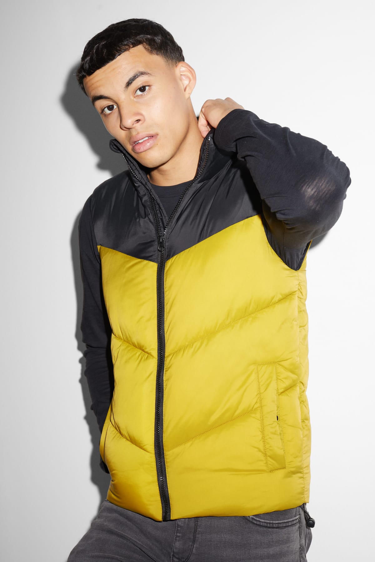 Vestes jaunes dans plusieurs couleurs et tailles C A