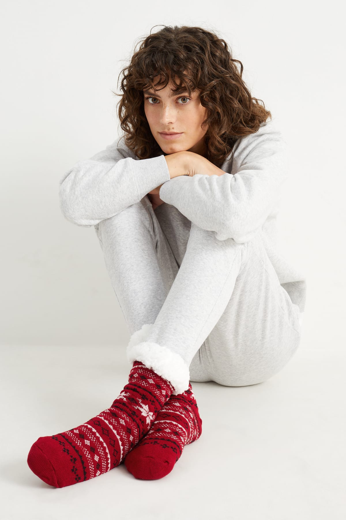 Chaussettes douillettes dans plusieurs couleurs et tailles E