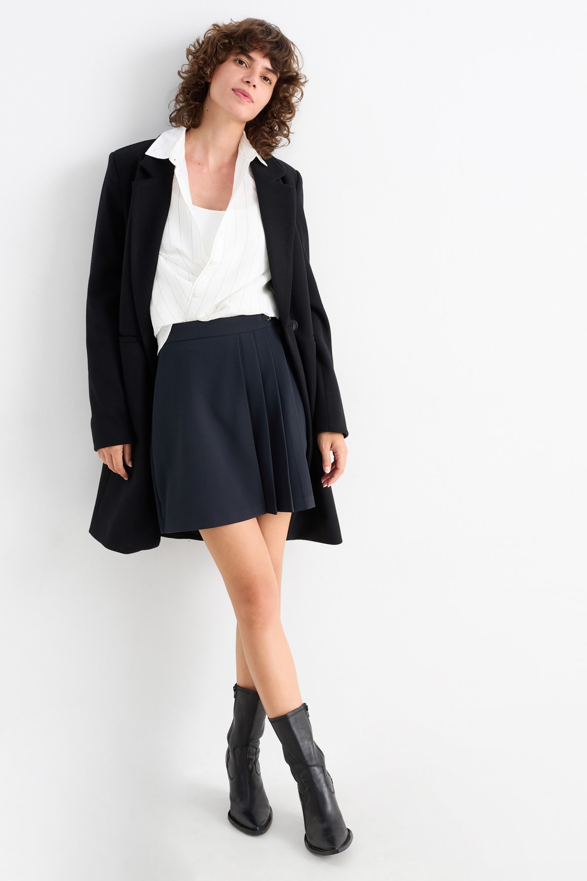 Jupe plissee dans plusieurs couleurs et tailles E Shop C A