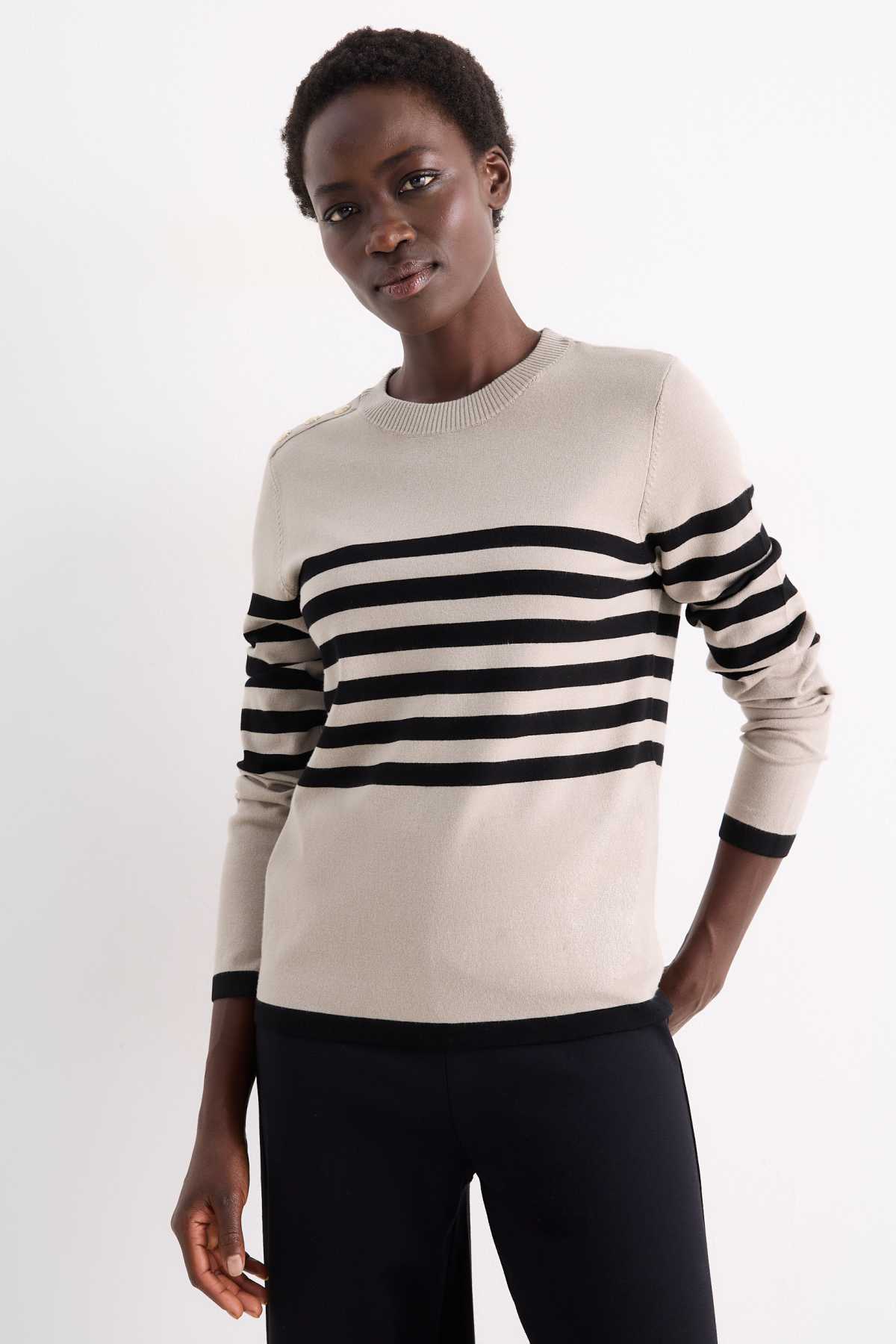 Pull Noir C&A - Taille 38/40 (TM) - 100% Polyester - Occasion Très Bon état
