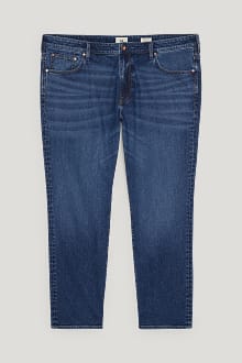 Trendové kategorie - Straight jeans - LYCRA®