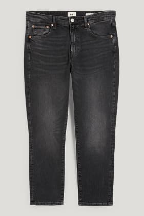 Relaxed tapered jean