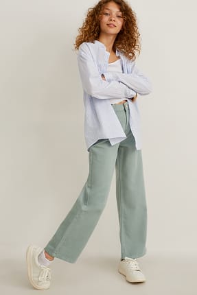 Meisjes broeken: de leukste modellen vind je voordelig bij C\u0026A