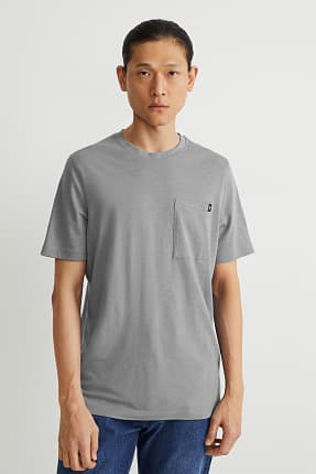 T-shirt - da materiali riciclati