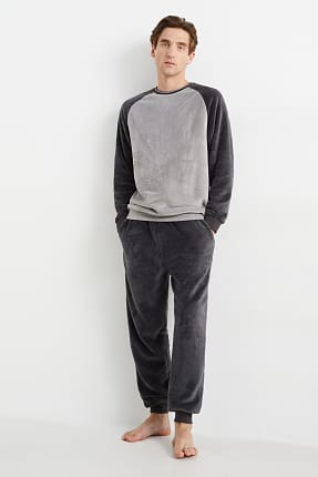 Pijama d’hivern