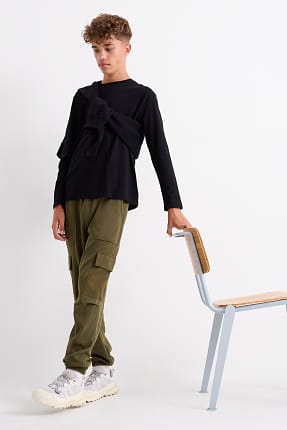 Pantalon de deporte para nino pleno confort en C A