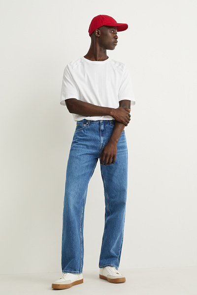 Aconsegueix el look:  Tendència - Relaxed jeans