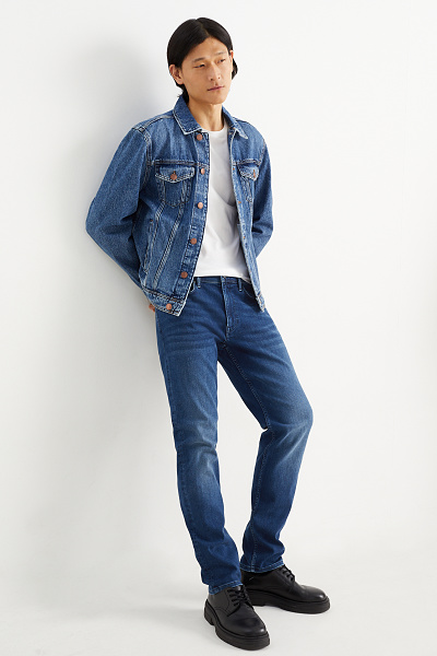 Aconsegueix el look:  Tendència - Slim jeans
