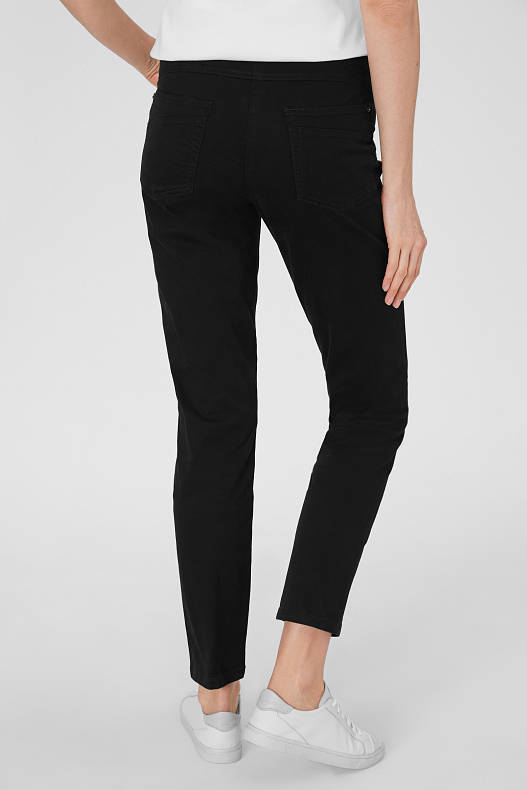 Femei - Pantaloni cu 5 buzunare - negru