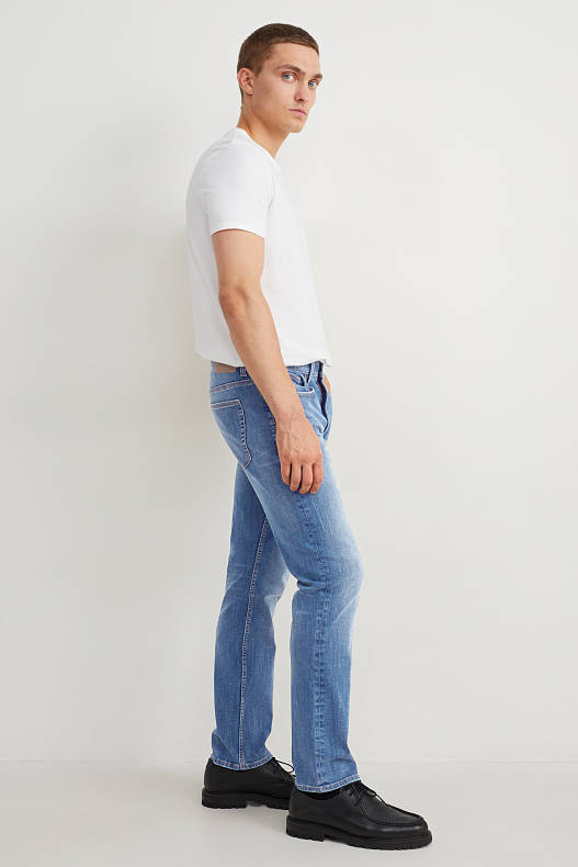 Muži - Tapered jeans - džíny - modré