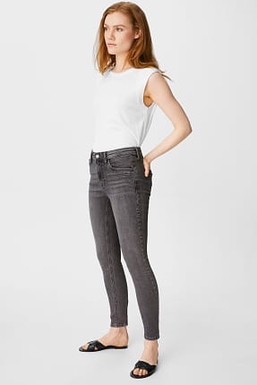 Find your perfect Petite jeans here | C\u0026A online shop