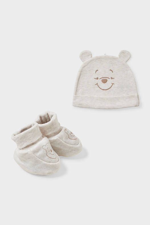Les Chaussures Pour Bebe Ouvrent La Marche Chez C A
