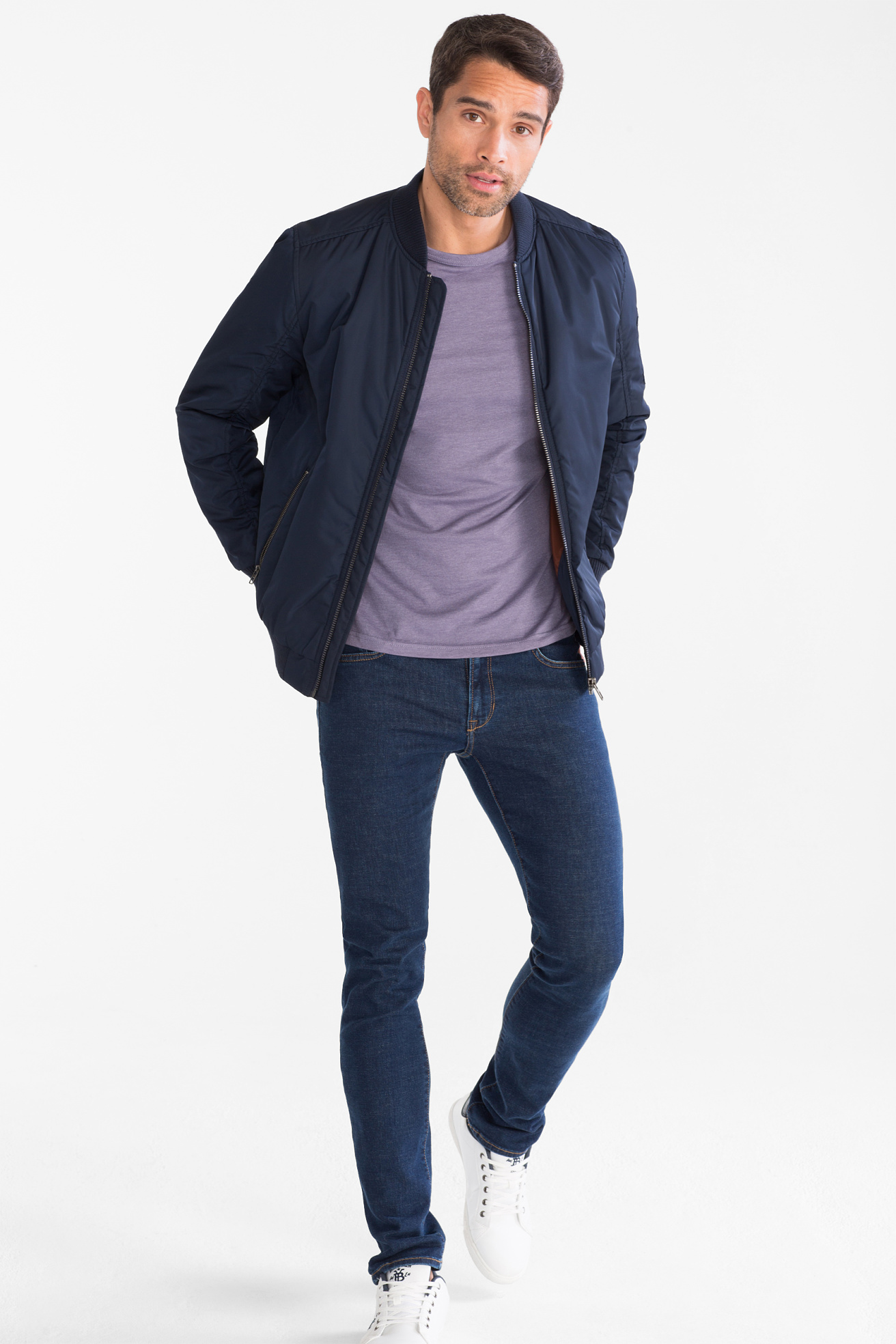 blue t shirt outfit mens