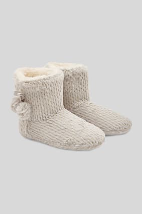 Trend - Fleece sloffen - met stippen - glanseffect