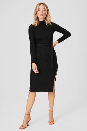 Figurbetontes Kleid mit Turtleneck - Bindegürtel - gerippt