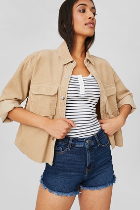 Ženy - THE SHORT JEANS - z recyklovaného materiálu