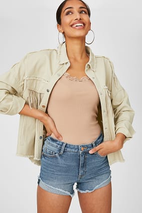 Ženy - THE SHORT JEANS - z recyklovaného materiálu