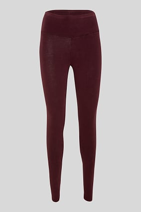 women in jeggings