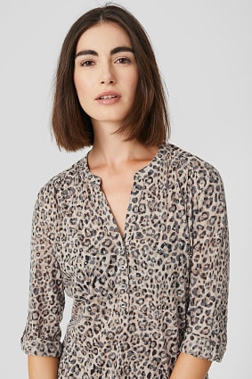 Camisas de mujer preciosas y en diversidad de diseños en C&A Camisas de mujer preciosas y en diversidad de diseños en C&A