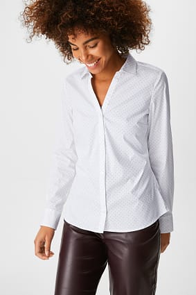 La camisa de oficina para mujer: en el punto de mira de C&A La camisa de oficina para mujer: en el punto de mira de C&A