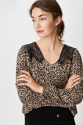 Camisas de mujer preciosas y en diversidad de diseños en C&A Camisas de mujer preciosas y en diversidad de diseños en C&A